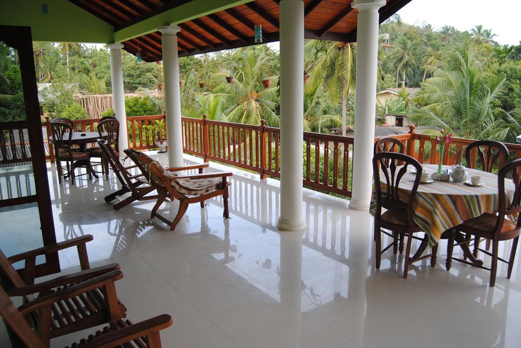 Damith Guest House อูนาวาตูนา ภายนอก รูปภาพ