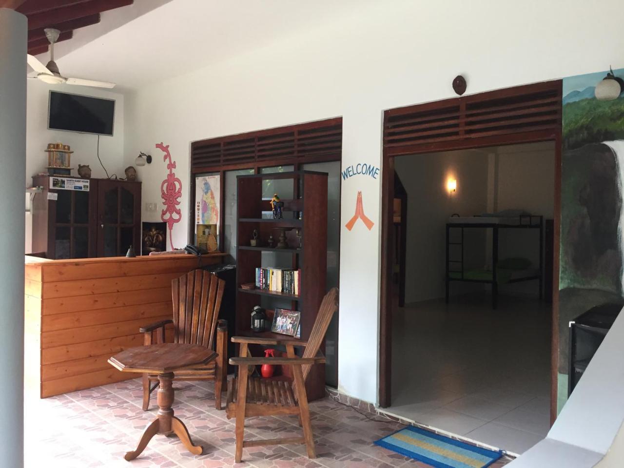Damith Guest House อูนาวาตูนา ภายนอก รูปภาพ