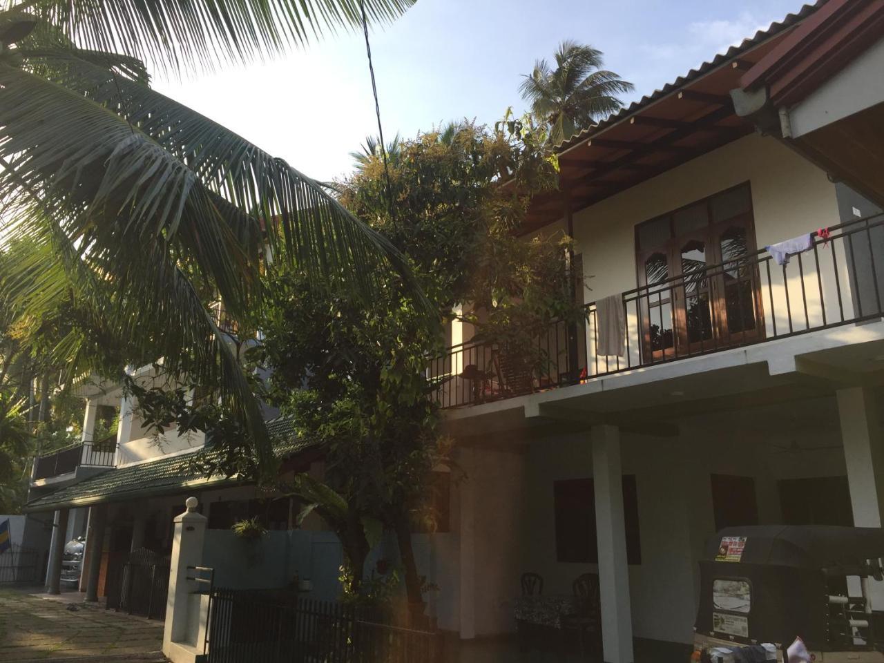 Damith Guest House อูนาวาตูนา ภายนอก รูปภาพ